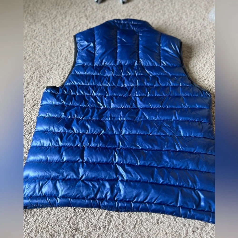 American Eagle navy blue quilted puffer vest‎ size medium